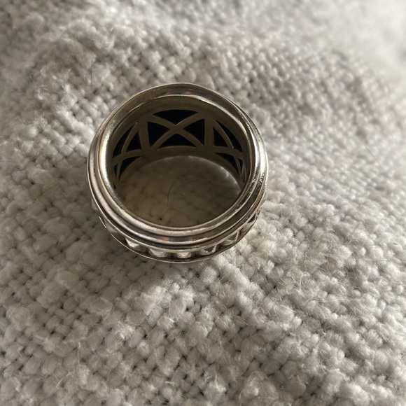 EUC David Yurman Renaissance Pyramid Ring 8.5 - Picture 7 of 10